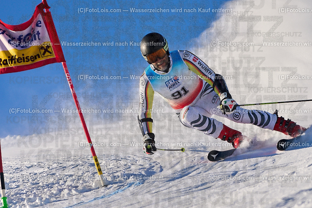 ALP4508_MASTERS-Cup_GS-A Herrn_Berto Flavio | (C)FotoLois.com, Alois Spandl. FIS Masters-Cup Wildschönau, Giant Slalom auf der Piste Schatzberg GS, Siegerehrung auf dem Dorfplatz Niederau, Sa 13. Januar 2024.