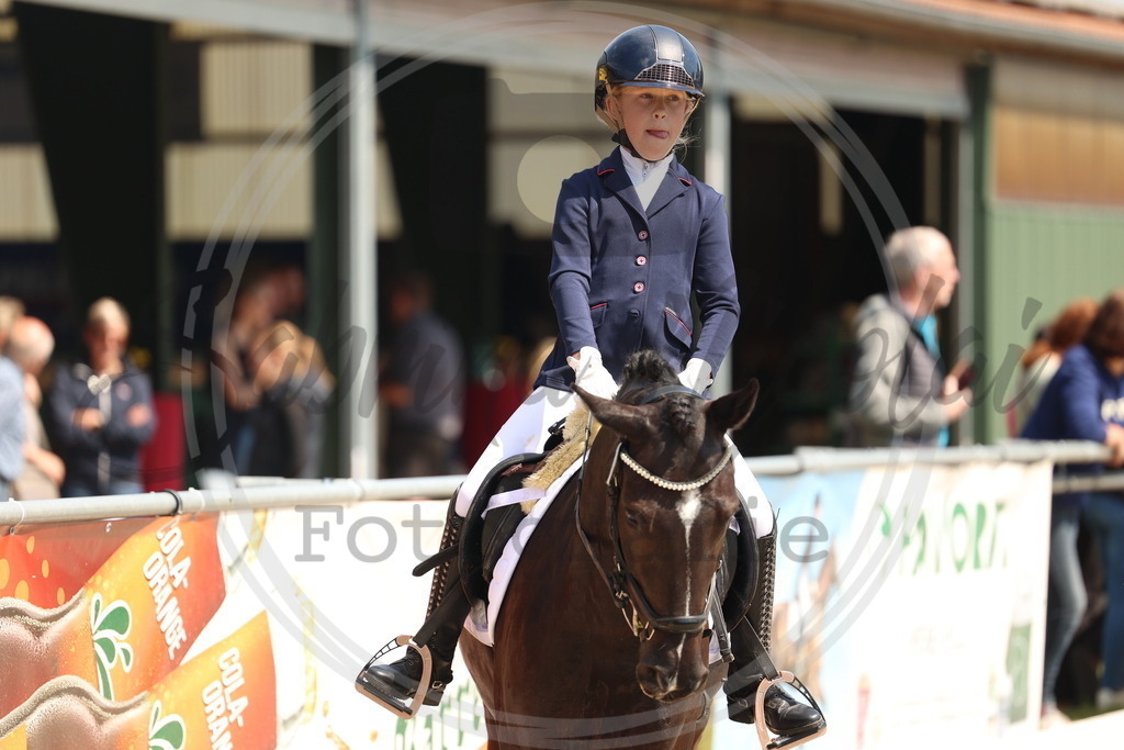 994A7196 | sabrinanicolaifotografie - Realisiert mit Pictrs.com