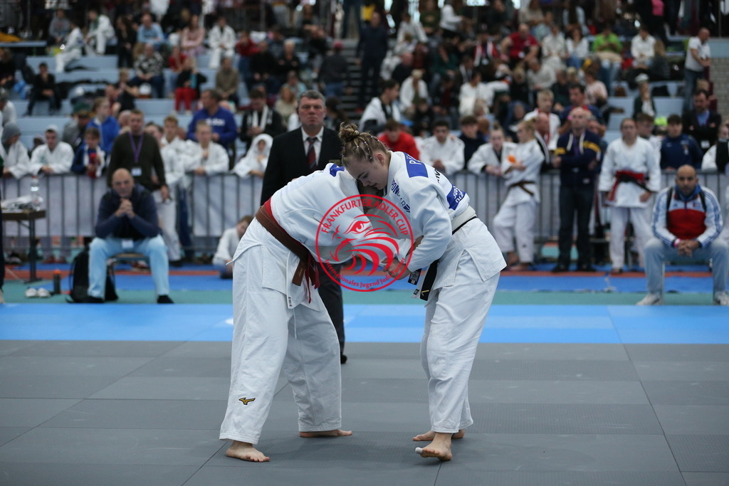 AT3Y0388 | Fotos vom Adler Cup - Pictures from Adler Cup

Hier findet Ihr alle Eindrücke und großen Momente der Adler Cup Wochenenden. Here you will find all impressions and great moments of the Adler Cup weekends. - Realisiert mit Pictrs.com