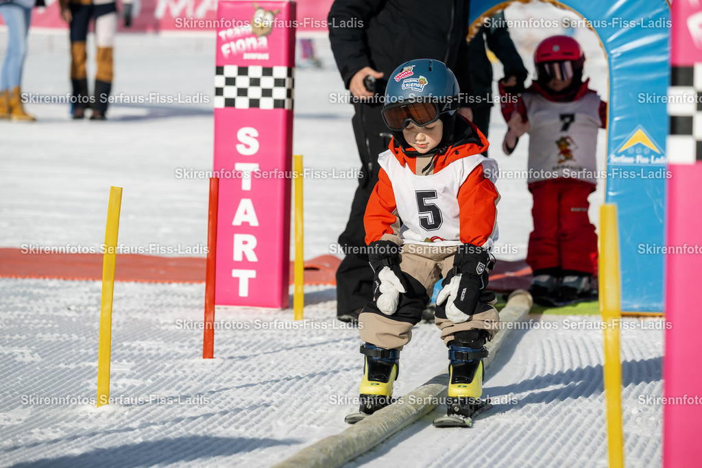 SRS_12.12.2025_0010 | SRS_12.12.2025_0010 - Realisiert mit Pictrs.com