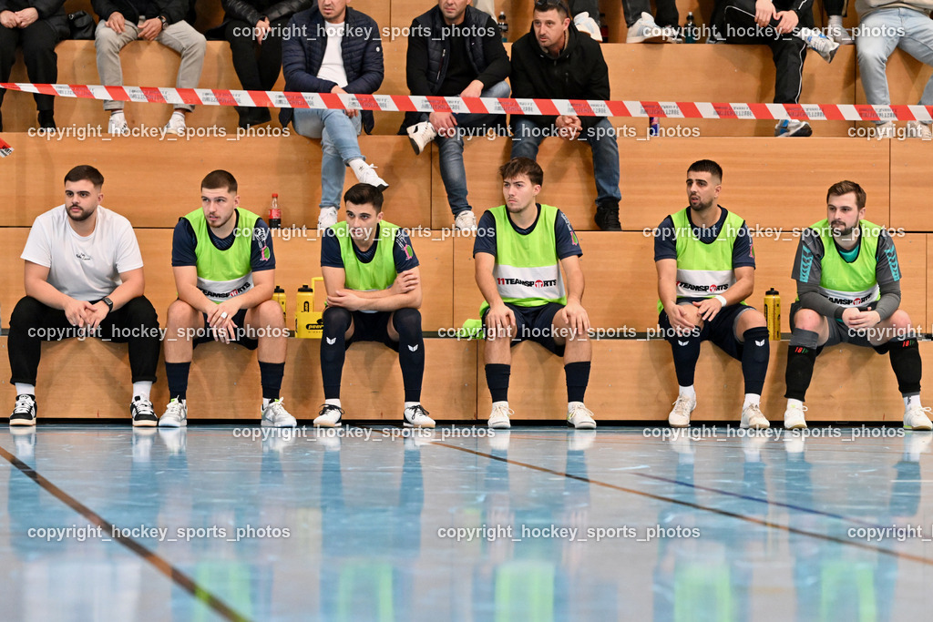 Carinthia Flamengo Futsal Club vs. LPSV-K | Spielerbank LPSV-K, Carinthia Flamengo Futsal Club vs. LPSV-K, Carinthia Flamengo Futsal Club vs. LPSV-K am 03.11.2024 in Klagenfurt (Ballspielhalle Viktring), Austria, (Photo by Bernd Stefan)