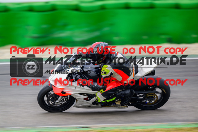 MaZZes_Fotomatrix_20240923_6007705_5064 | Fotograf Mathias Schmid
Sportfotograf,
Eventfotograf,
Hochzeitsfotograf,
Portraitfotograf