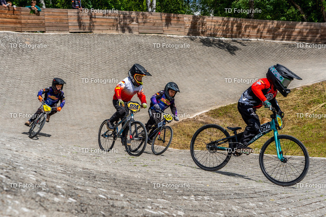 BayBMX2026-05502 | Fotogalerie von Thomas Dettweiler mit Eventbildern und lizenzfreien Fotos. Perfekt als Wandbild, für Büro, Website oder private Nutzung. - Realisiert mit Pictrs.com
