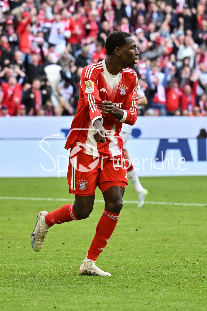 FC Bayern München - VfB Stuttgart | MUNICH, GERMANY - 19. APRIL: Bayern celebrating the goal to makes 2-1 / Tor / Torschuetze / Freude / Happy - Nicolas JACKSON (FC Bayern Munich 11) during the Bundesliga Match between FC Bayern Munich vs. VfB Stuttgart at Matchday 30 at Allianz Arena / DFL REGULATIONS PROHIBIT ANY USE OF PHOTOGRAPHS AS IMAGE SEQUENCES AND/OR QUASI-VIDEO