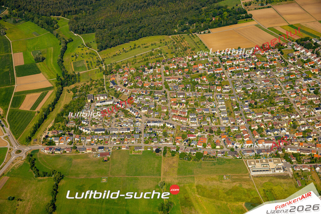 Das Luftbild zeigt :  Illingen - Die Luftaufnahme wurde 2024 vom UL-Flugzeug aus erstellt ( keine Drohne ) - Hochauflösende Luftaufnahme - Für grossformatige Ausdrucke geeignet. Die Geschenkidee !Mit Lizenz und Bildrechte bestellbar