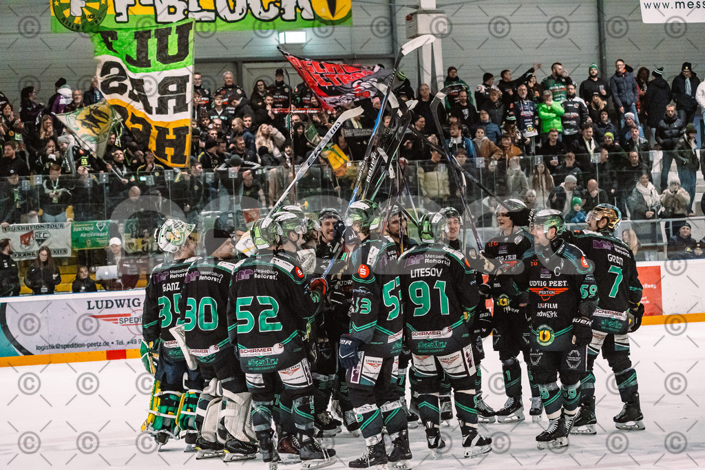 Alligators_vs_Erding_12_12_2025-216 | Höchstadt Alligators Fotogalerie: Eishockey-Action aus Franken. Professionelle Spielfotos, Portraits & Stadionbilder zum Download. Jetzt entdecken! - Realisiert mit Pictrs.com