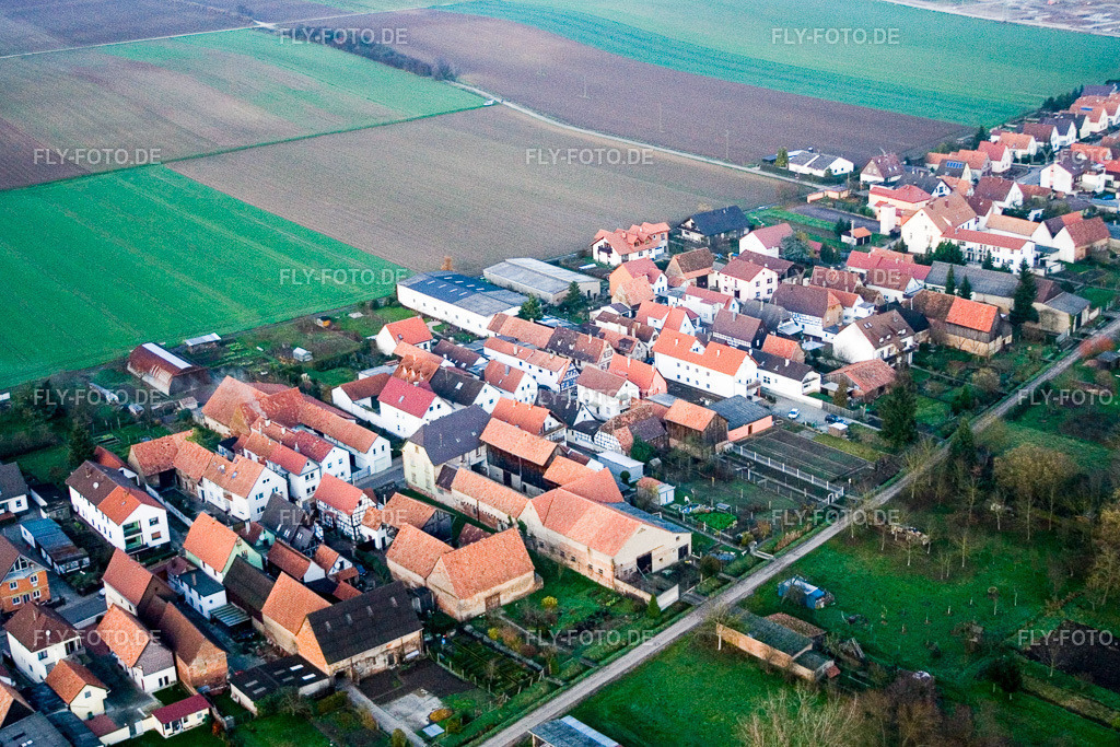 Saarstraße von Südwesten | Luftbild: Saarstraße von Südwesten in Kandel im Bundesland Rheinland-Pfalz in Deutschland. Foto: IMG_5003.jpg vom 01.12.2006 durch Werner Riehm/FLY-FOTO.de - Realisiert mit Pictrs.com