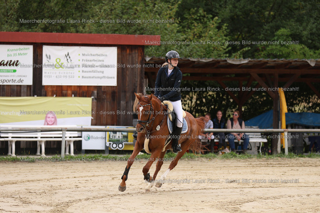 HG9A4534 | laurarinckfotografie - Realisiert mit Pictrs.com