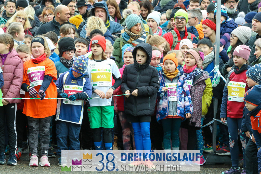 400m AOK Junior Cup | 3 Koenigslauf 2024 400m AOK Junior Cup - Realisiert mit Pictrs.com