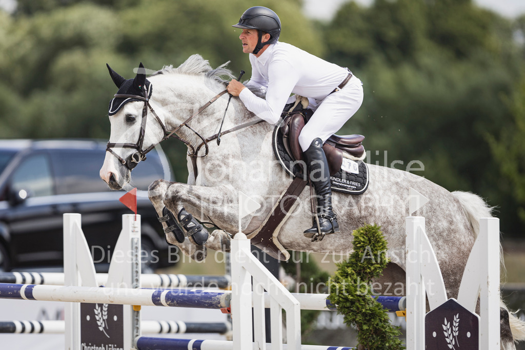 250628_PfSpTa_Youngster-S-406 | Deine schönsten Turniermomente als professionelle Fotos! Entdecke hochwertige Pferdesport-Fotografie im Online-Shop. Jetzt Fotos finden & bestellen!