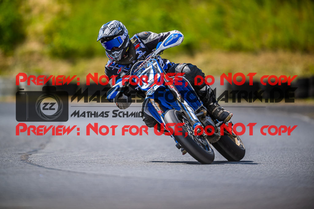 MaZZes_FotoMatrix_220528_9846 | Fotograf Mathias Schmid
Sportfotograf,
Eventfotograf,
Hochzeitsfotograf,
Portraitfotograf