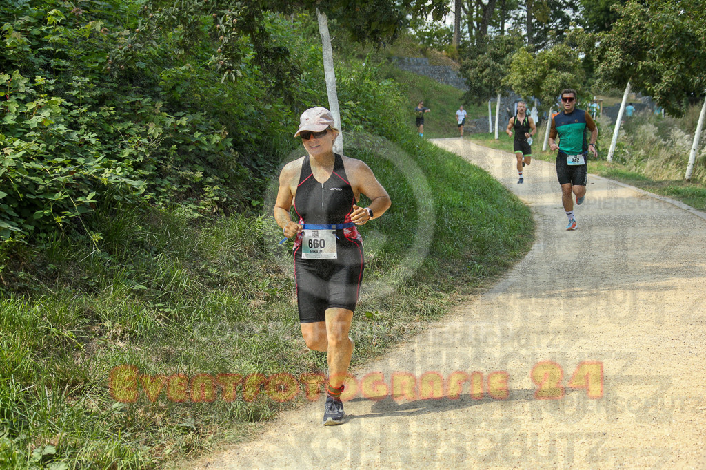 250824_1440_EX1_7065 | Sportfotografie im Rhein-Sieg Kreis, Köln, Bonn, NRW, Rheinland Pfalz, Hessen, etc. Unser Tätigkeitsfeld umfasst den Laufsport vom Volkslauf über den Marathon, Duathlon, Triathon bis zum Ultralauf wie Kölnpfad Ultra oder Schindertrail.