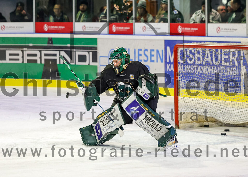 2025-12-14_021_TSV_Erding_gegen_ECDC_Memmingen_Indians | Erding, Deutschland, 14.12.2025:Eishockey, Oberliga Süd 2025 / 2026, 26. Spieltag, TSV Erding gegen ECDC Memmingen Indians, Endergebnis: 1:2Foto: Christian Riedel / fotografie-riedel.net