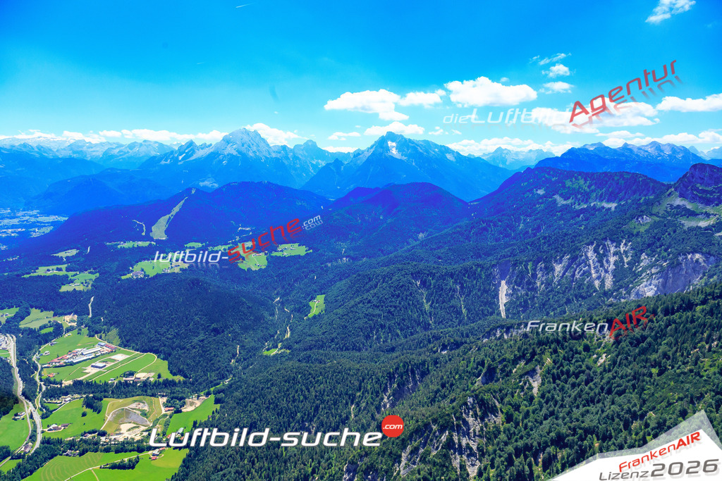 Die Luftaufnahme Loipl - Bischofswiesen wurde 2017 mittels Flugzeug (keine Drohne) erstellt. Perfekte Schärfe und Druck- Auflösung- Garantiert!