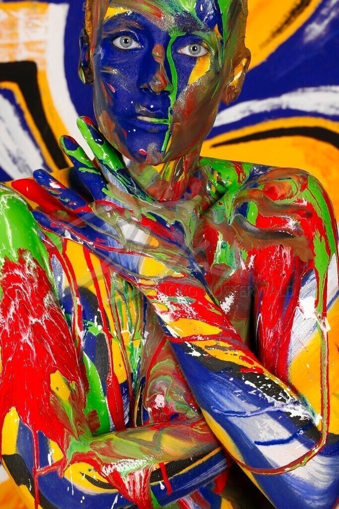 BodyArt-BLAUGELBSPLASH_1138f1 | #006 | Modell: Anastasia | Foto: Tschiponnique Skupin - Realisiert mit Pictrs.com