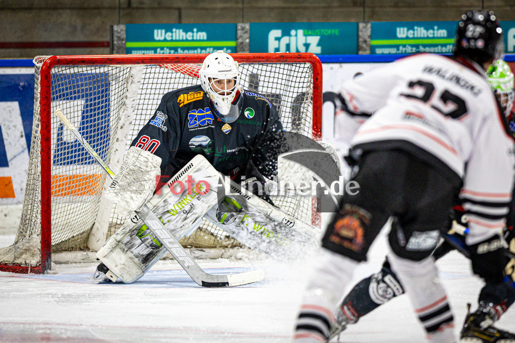 Peißenberg MINERS gegen EV Dingolfing ISAR RATS | Eishockey Bayernliga 2025/26 Vorrunde 28. Spieltag, Peißenberg MINERS gegen EV Dingolfing ISAR RATS, 20260118,Xaver NAGEL (MINERS Goali 80) in Aktion,2026-01-18 in Peißenberg (flatbuy Arena Peißenberg), Xaver NAGEL (MINERS Goali 80)Copyright: WolfgangxLindner www.foto-lindner.de