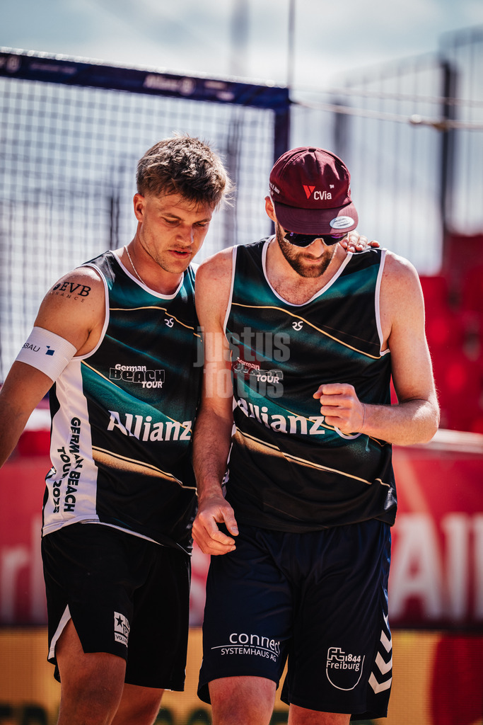 Beachvolleyball | Männer | Allianz German Beach Tour 2025 | Tourstop Düsseldorf | 08.05.2025 | v.l. Luis Kubo und Manuel Harms