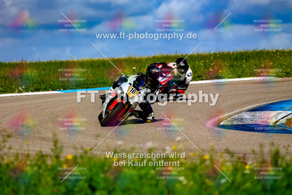 016-5311 | Hier findet Ihr Bilder von Touristenfahrten auf der Nürburgring Nordschleife oder von anderen Veranstaltungen die ich besucht habe. Viel Spass beim Durch Schauen 