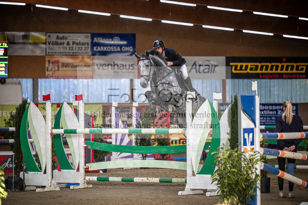 DOS_3143 | Entdecke hochwertige Reitturnierfotos von Foto Oger. Professionell, emotional und authentisch – jetzt Lieblingsmomente im Shop bestellen.Deutschlandweite Turnierfotografie. - Realisiert mit Pictrs.com