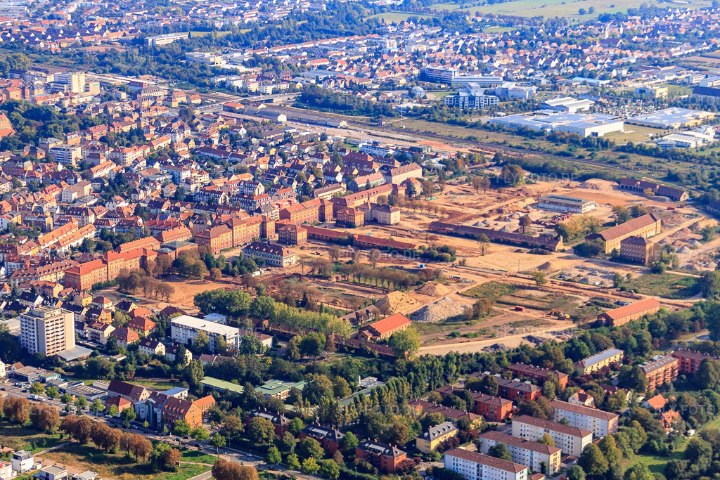 Luftbild: Erschließungsarbeiten für das Landesgartenschau Gelände in Landau in der Pfalz im Bundesland Rheinland-Pfalz in Deutschland. Foto: IMG_45462.jpg vom 24.09.2011 durch Werner Riehm/FLY-FOTO.deAuflösung des Originals: 4528 x 3019 px