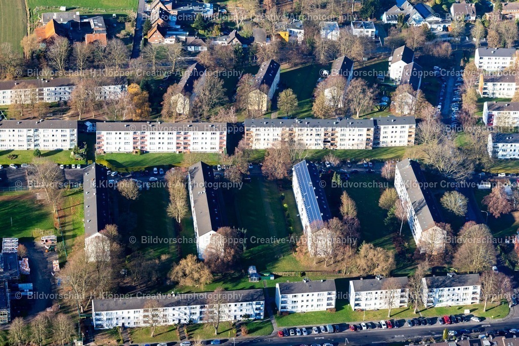Luftbild Mönchengladbach-8468 | Luftbildfotografie Mehrfamilienhaus- Wohngebiet in Form einer Reihenhaussiedlung an der Händelstraße in Mönchengladbach im Bundesland Nordrhein-Westfalen, Deutschland - Realisiert mit Pictrs.com