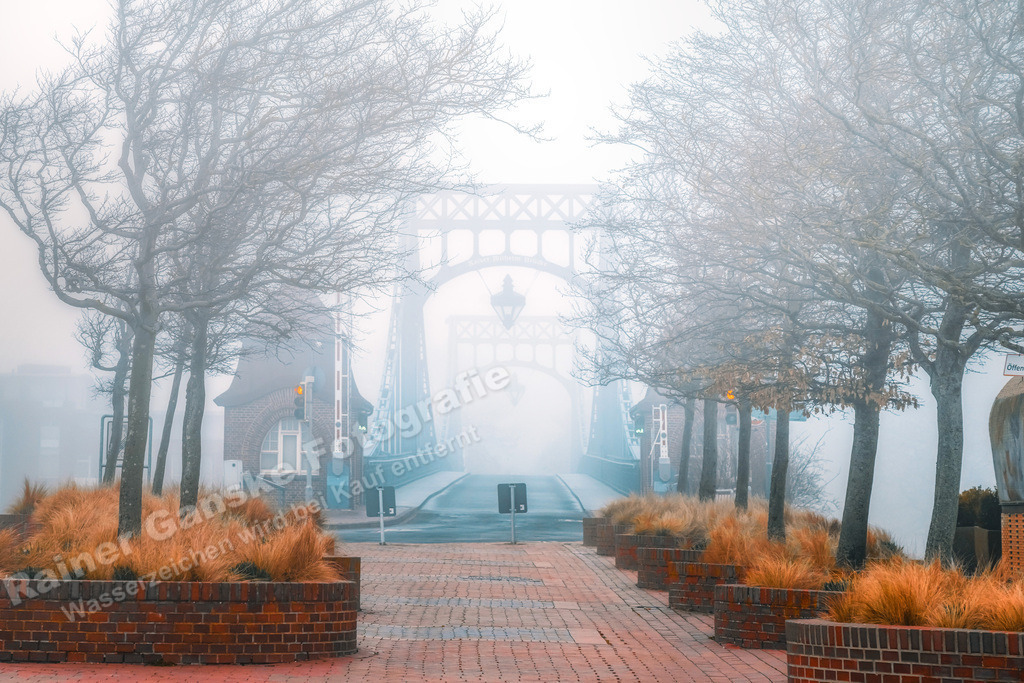 112 Wilhelmshaven KW-Brücke - 02-03-2023 -R Ganske | Onlineshop mit Bildern von Stränden, Häfen und Meer. Leinwände, Poster, Kalender und andere Materialien erhältlich. Kommerzielle Lizenzen möglich.  - Realisiert mit Pictrs.com