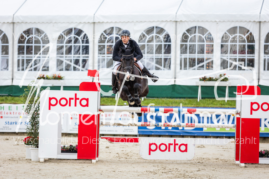 BHO-2PhSpr-M-023 | MomenTaufnahmen Pferdesportfotos