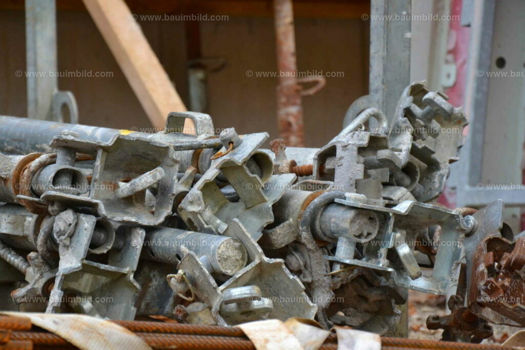 bib-lg01-baustelleneinrichtung-0108 | Nach LV-Leistungsgruppen sortierte Detailfotos über den Bau eines Hauses. Alle Hausbau-Bilder direkt vom Urheber und Autor der Website Haus-Selber-Bauen.com