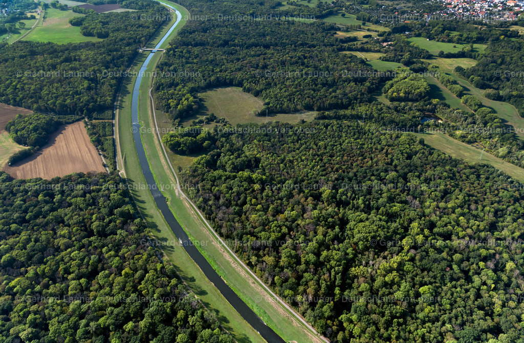 4040061 | DöLZIG 14.09.2020 Kanalverlauf und Uferbereiche des Verbindungs- Kanales Neue Luppe in Dölzig im Bundesland Sachsen, Deutschland. // Canal course and shore areas of the connecting canal Neue Luppe in Doelzig in the state Saxony, Germany. Foto: Gerhard Launer
