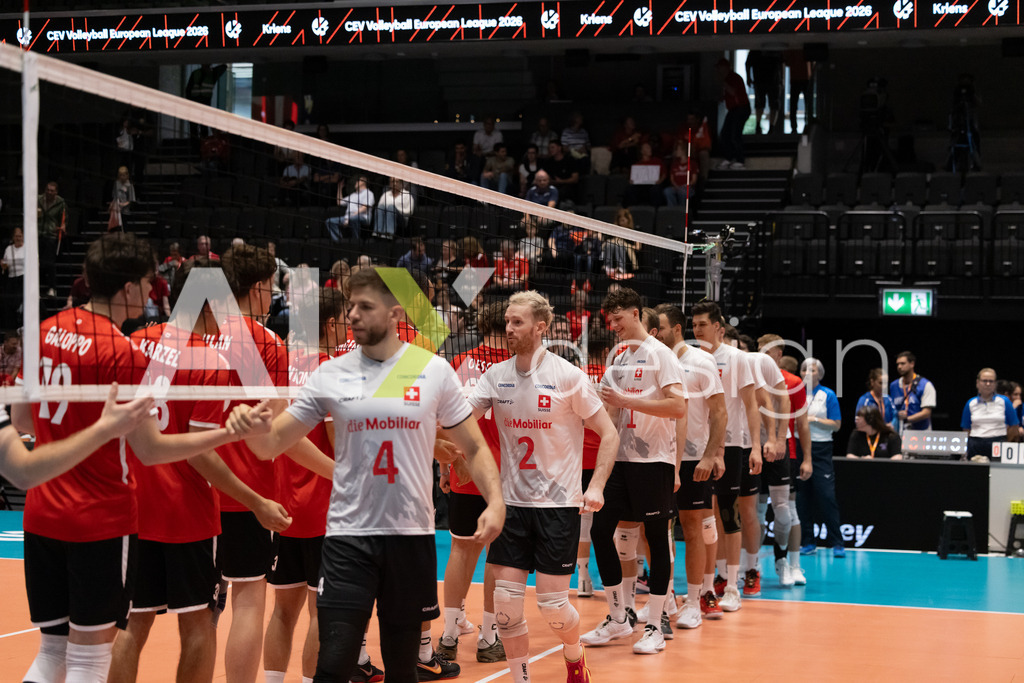 Luxembourg v Switzerland - CEV European League Men | KRIENS, SWITZERLAND - JUNE 12: Handhshake between both teams during the CEV European League match between Luxembourg and Switzerland at Pilatus Arena on June 12, 2026 in Kriens, Switzerland. - Realisiert mit Pictrs.com