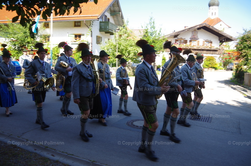 IMGP5124 | fotografiert von Axel PollmannLeonhardi Wallfahrt Benediktbeuern und Murnau, Fronleichnam, Fasching, Landschaft im Loisachtal und Benediktbeuern  - Realisiert mit Pictrs.com