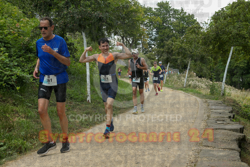 250824_1349_EX1_3870 | Sportfotografie im Rhein-Sieg Kreis, Köln, Bonn, NRW, Rheinland Pfalz, Hessen, etc. Unser Tätigkeitsfeld umfasst den Laufsport vom Volkslauf über den Marathon, Duathlon, Triathon bis zum Ultralauf wie Kölnpfad Ultra oder Schindertrail.