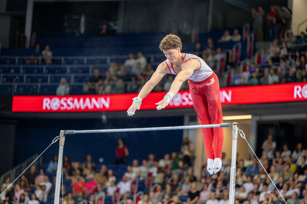 DM Finals 2026; Gerätfinals Männer Reck | DM Finals 2026; Gerätfinals Männer Reck***Radomyr Stelmakh bei seiner Übung - Realisiert mit Pictrs.com