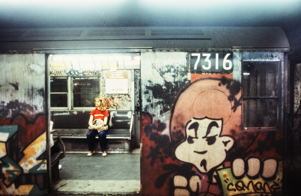 04USA_NYC_street_1980_9748 | Beegebilder online. 
BIldarchiv von Beege Fotodesign mit ausgewählten Werken, die sich besonders gut für die Dekoration Ihrer Räume oder Wände eignen. 