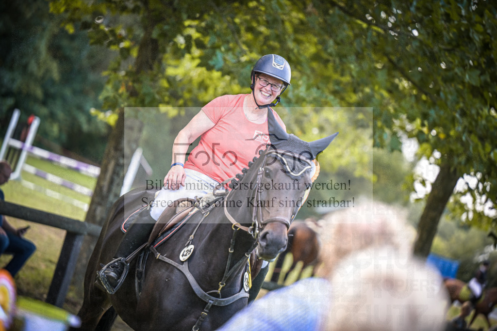 DOS_0123 | Entdecke hochwertige Reitturnierfotos von Foto Oger. Professionell, emotional und authentisch – jetzt Lieblingsmomente im Shop bestellen.Deutschlandweite Turnierfotografie. - Realisiert mit Pictrs.com