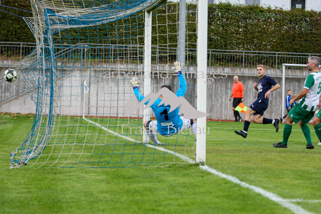 993T0923-2 | 1:1, durch Simon Fieweger, hinten