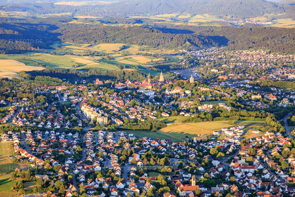 Luftbild: Stadtansicht aus Westen in Rottweil im Bundesland Baden-Württemberg in Deutschland. Foto: IMG_148770.jpg vom 27.06.2025 durch Werner Riehm/FLY-FOTO.de