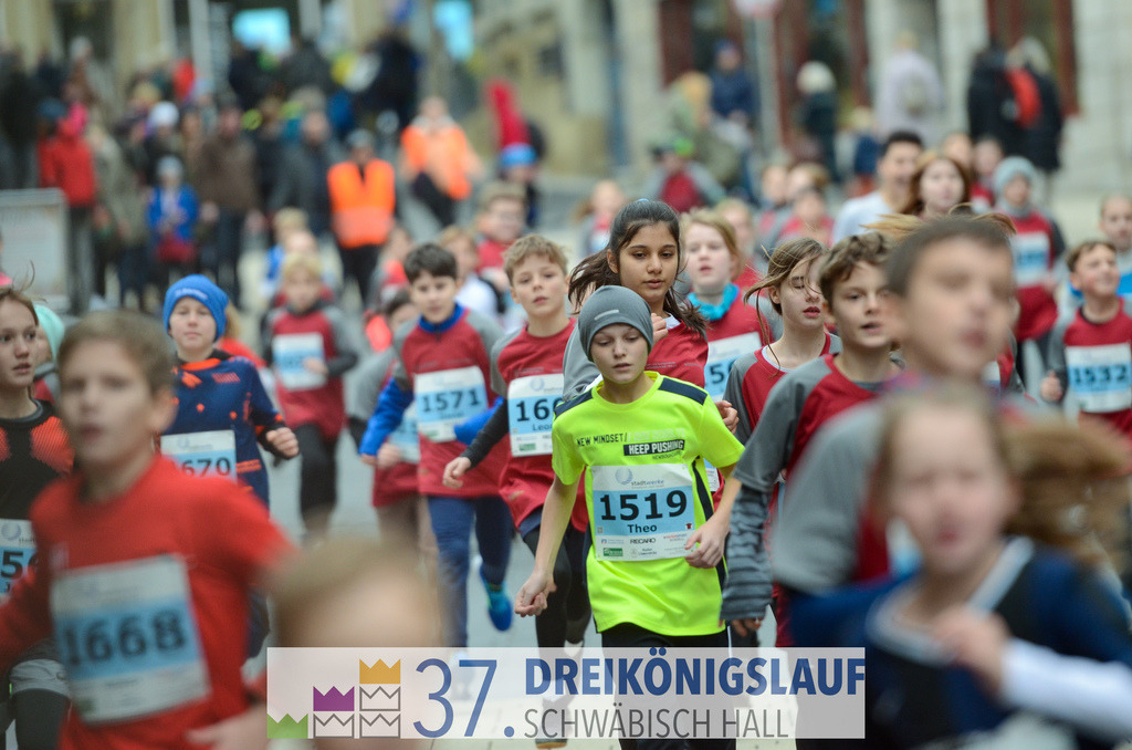 Stadtwerke Jugendlauf 1700m | 3 Koenigslauf 2023 - Realisiert mit Pictrs.com