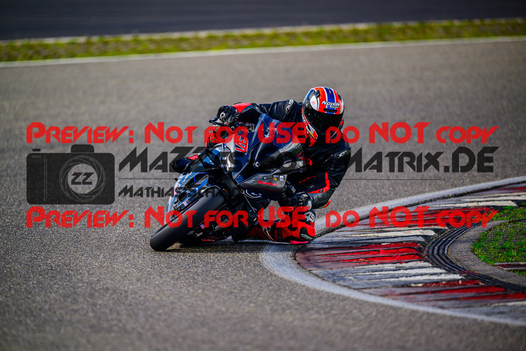 MaZZes_FotoMatrix_240519_6007705_1009 | Fotograf Mathias Schmid
Sportfotograf,
Eventfotograf,
Hochzeitsfotograf,
Portraitfotograf