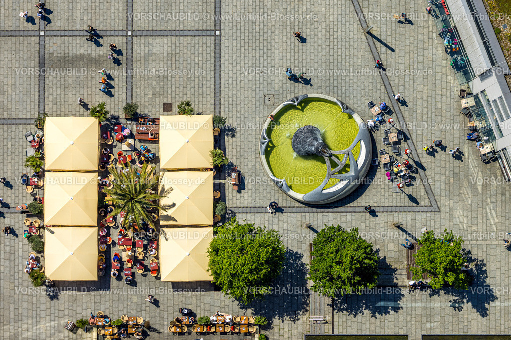 Hagen230502041 | Luftbild, Cafe Bar Celona, Außengastronomie mit Sonnenschirmen am MatarÃƒÆ’Ã†â€™Ãƒâ€šÃ‚Â©-Brunnen, Friedrich-Ebert-Platz, Mittelstadt, Hagen, Sauerland, Nordrhein-Westfalen, Deutschland
