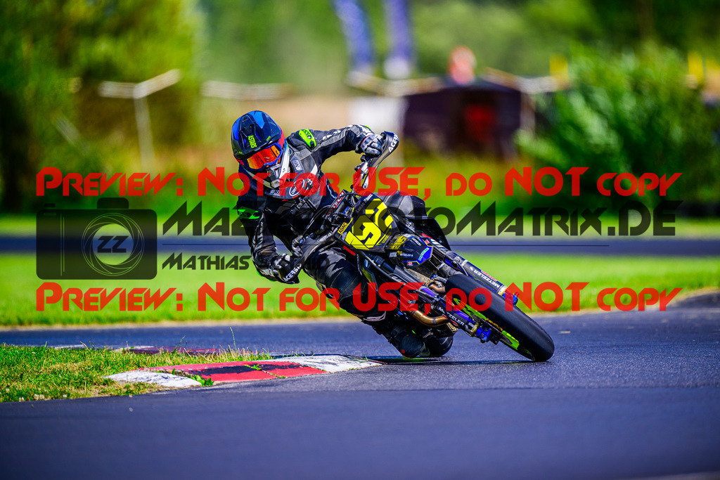 MaZZes_FotoMatrix_240714_6007705_8312 | S2