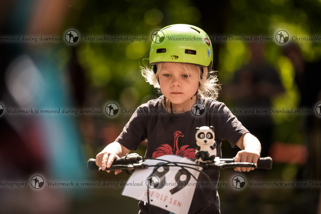 Eierlesen 2026 | Sie wurden bei einem Event oder Sportanlass fotografiert? Hier finden sie ihre Bilder! - Realisiert mit Pictrs.com