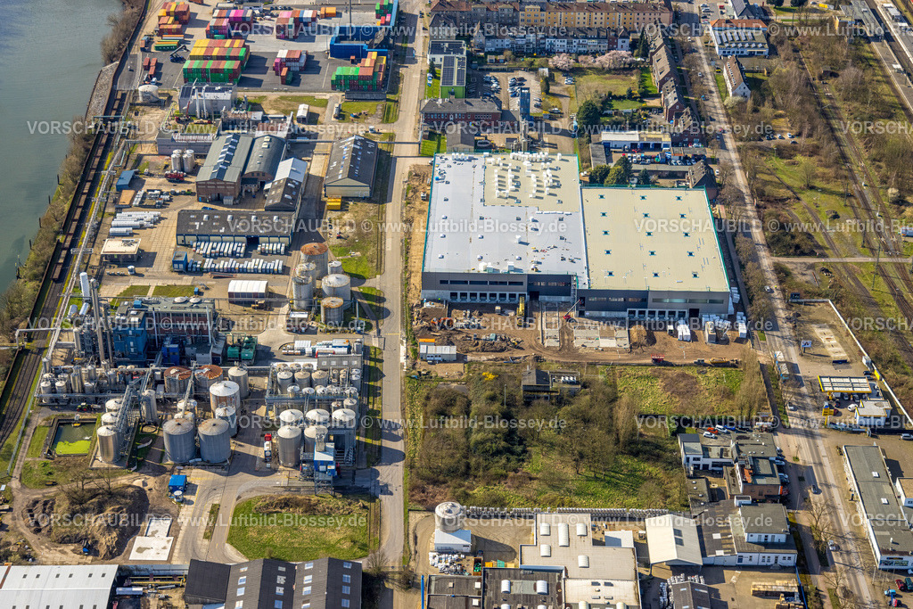 Emmerich240313051 | Luftbild, Baustelle mit Neubau Hallenkomplex Immobilienunternehmen Hillwood an der Reeser Straße am Hafen, Emmerich am Rhein, Nordrhein-Westfalen, Deutschland