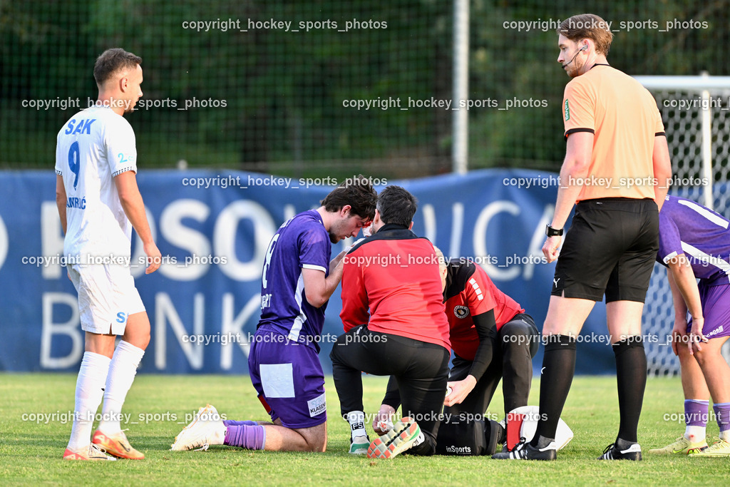 SAK vs. Austria Klagenfurt Amateure | #9 Sinan Samardzic SAK, Christoph Günter Messner Referee, #8 Moritz Ferdinand Tatschl Austria Klagenfurt Amateure, SAK vs. Austria Klagenfurt Amateure, SAK vs. Austria Klagenfurt Amateure am 08.05.2026 in Klagenfurt (Sportpark Welzenegg), Austria, (Photo by Bernd Stefan)