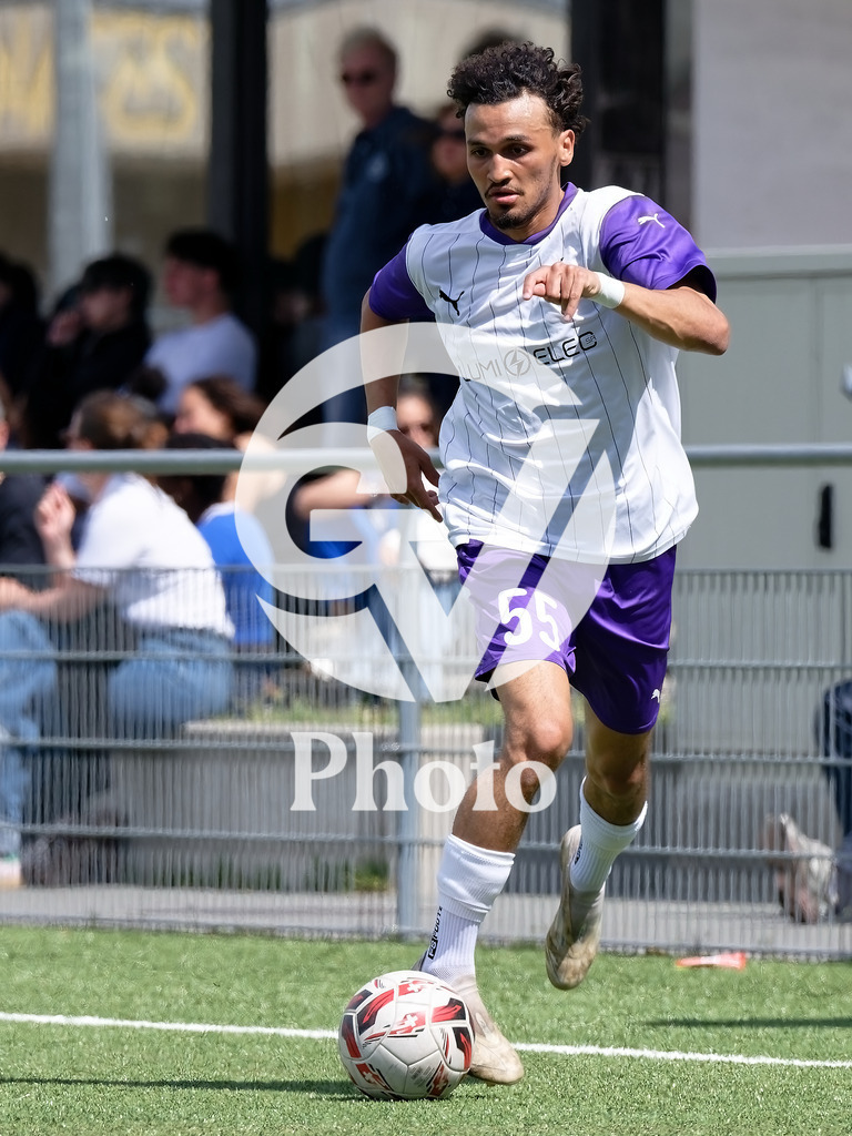 FC Vernier  v UGS FC  - 2eme ligue inter  | Geneva, Switzerland - April 19 : during the 2eme ligue inter  match between FC Vernier  and UGS FC  at Stade de Vernier on April 19 , 2026 in Geneva, Switzerland.