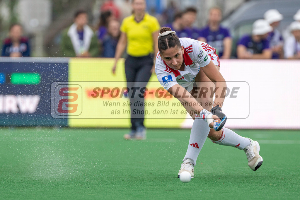 Final4_20240518-1237-0094 | Bonn, Deutschland, 18.05.2024:  in Aktion waehrend des Spiels der Deutsche Feldhockey-Meisterschaften 2024 zwischen Final 4 Damen Rot Weiss Köln - Mannheimer HC im Bonner THV am 18.05.2024 in Bonn, Deutschland. (Foto von Stephan Fehrmann)

Bonn, Germany, 18.05.2024:  in action during the game of Deutsche Feldhockey-Meisterschaften 2024 between Final 4 Damen Rot Weiss Köln - Mannheimer HC in Bonner THV at 18.05.2024 in Bonn, Deutschland. (Foto from Stephan Fehrmann)