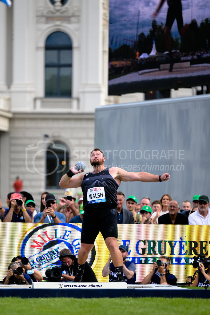 Leichtathletik: Weltklasse Zürich | 07.09.2022, Zürich, Sechseläutenplatz, Leichtathletik: Weltklasse Zürich, WALSH Tom (NZL) im Kugelstossen der Maenner. - Realisiert mit Pictrs.com