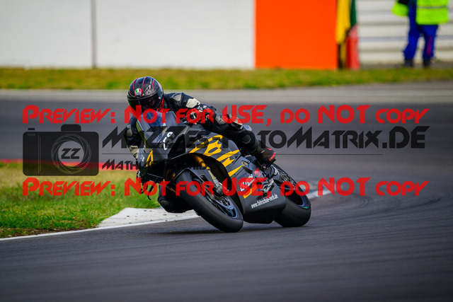 MaZZes_Fotomatrix_20250421_6007705_2267 | WEISS