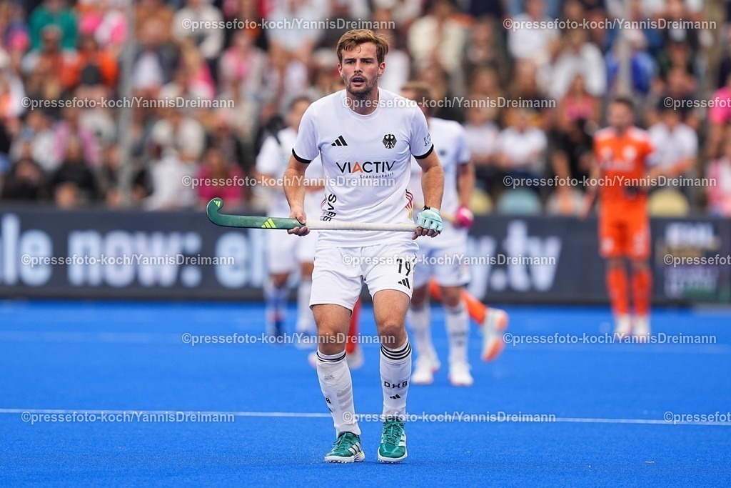 xydrx16082503023 | 16.08.2025, xydrx, Herren EuroHockey Championship 2025, Finale, Niederlande - Deutschland, Sparkassenpark Mönchengladbach: Justus Weigand (GER #19)