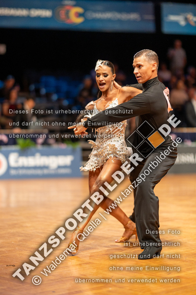 20230812-04145 | Hier finden Sie Tanz Bilder vom Latein und Standard Formationen tanzen. Sportbilder vom Tanzsport. Schöne Fotos und von Weltmeisterschaft, Europameisterschaft, Bundesliga, Regionalliga, Oberliga und Landesliga sowie von GOC Stuttgart, DanceComp, WM Bremen